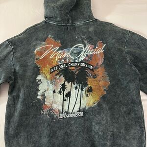 BooHoo man sweatshirt size M in men’s!